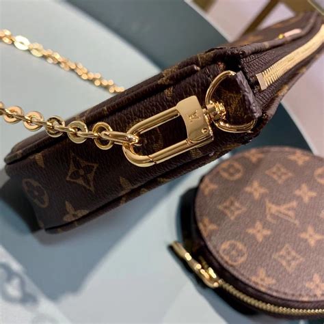 lv pochette accessoires discontinued